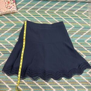 ANN TAYLOR WOMEN’S SIZE TWO MINI FLARE SKIRT IN BLUE